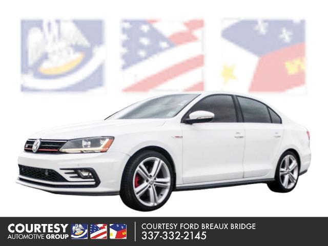 2017 Volkswagen Jetta - $11,325