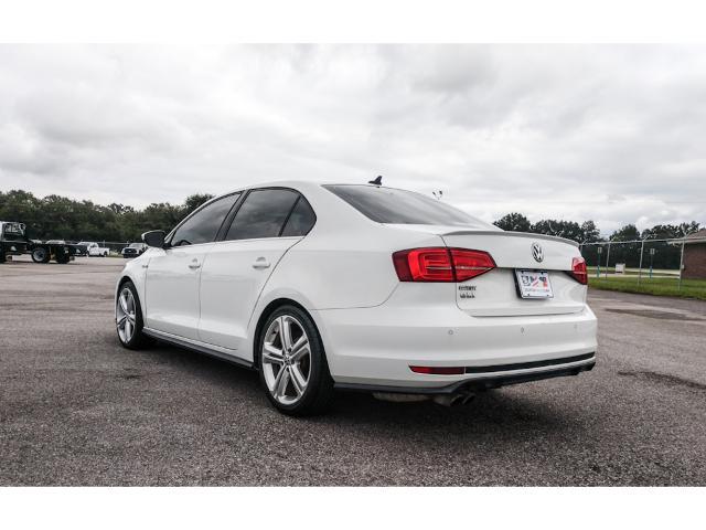 2017 Volkswagen Jetta - $11,325