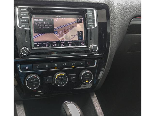 2017 Volkswagen Jetta - $11,325