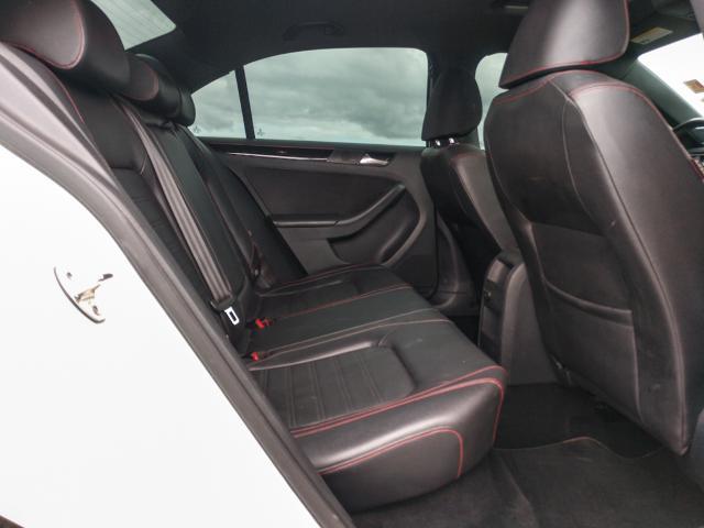2017 Volkswagen Jetta - $11,325