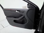 2017 Jetta Thumbnail 12