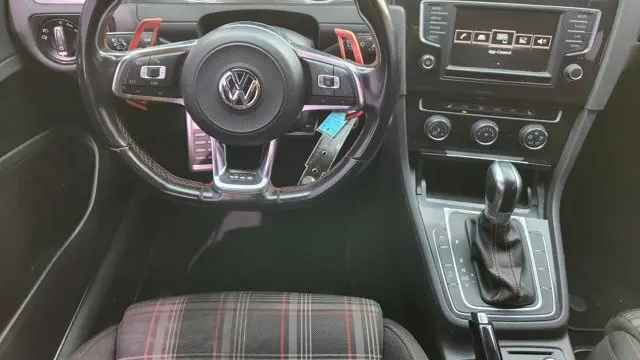 2017 Volkswagen Golf GTI S