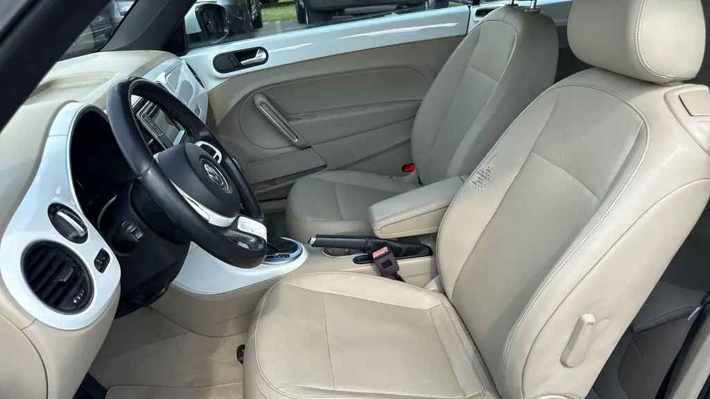 2017 Volkswagen Beetle Convertible 1.8T S