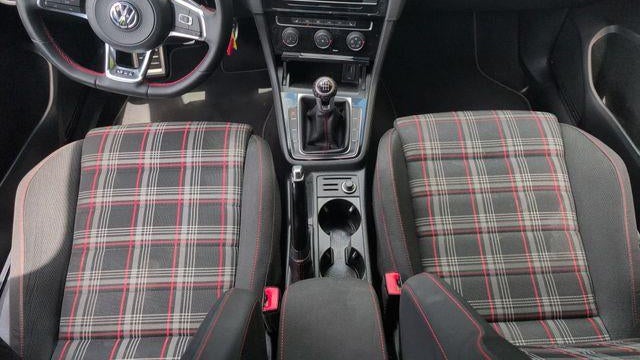 2018 Volkswagen Golf GTI S