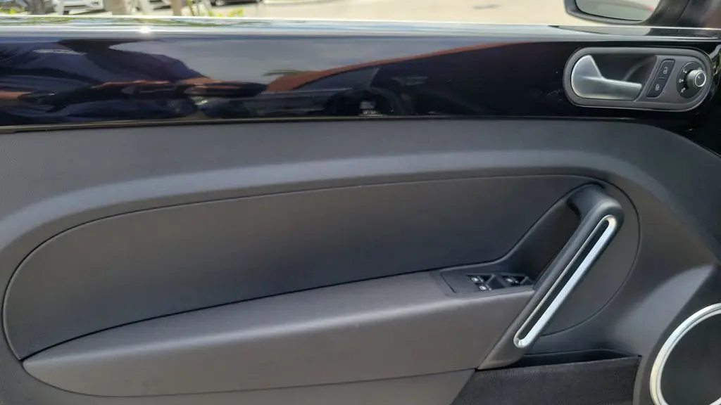 2019 Volkswagen Beetle Convertible 2.0T S