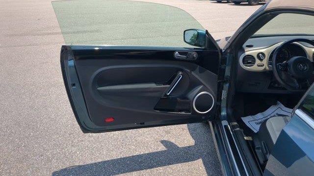 2018 Volkswagen Beetle Convertible 2.0T S with Style and Comfort