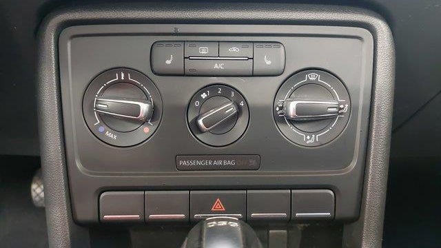 2013 Volkswagen Beetle Convertible TDI