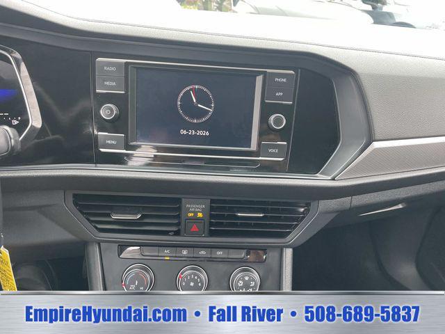 2024 Volkswagen Jetta - $16,590