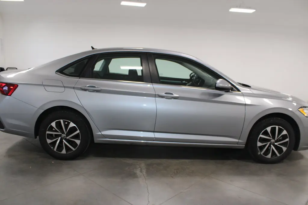 2024 Volkswagen Jetta - $17,478
