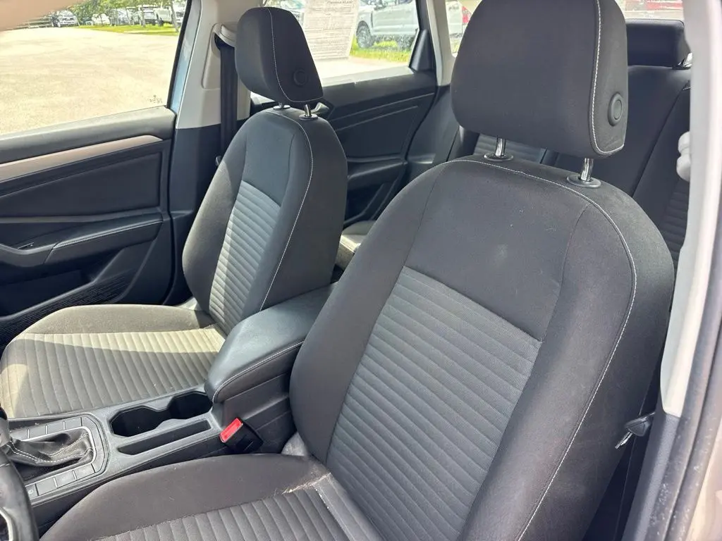 2024 Volkswagen Jetta - $15,762