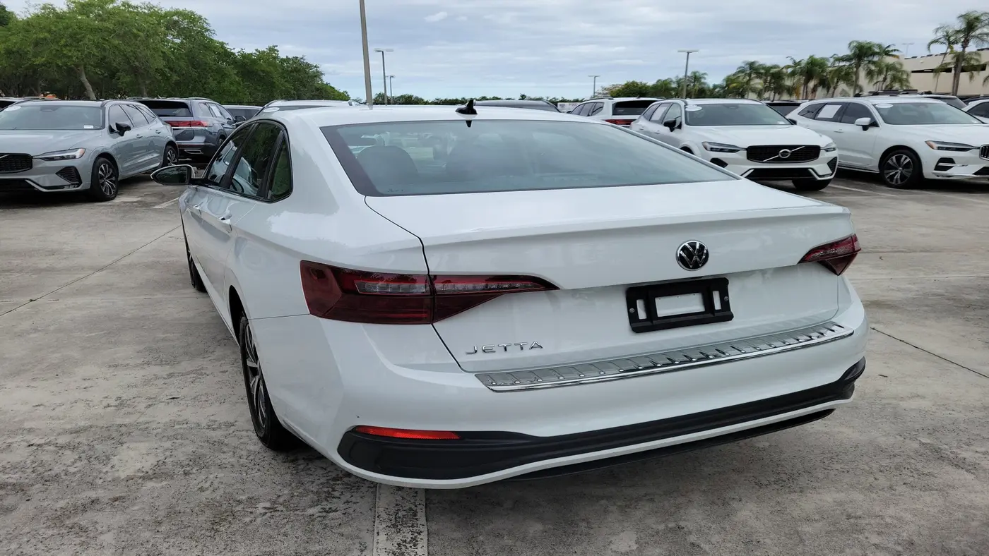 2024 Volkswagen Jetta S
