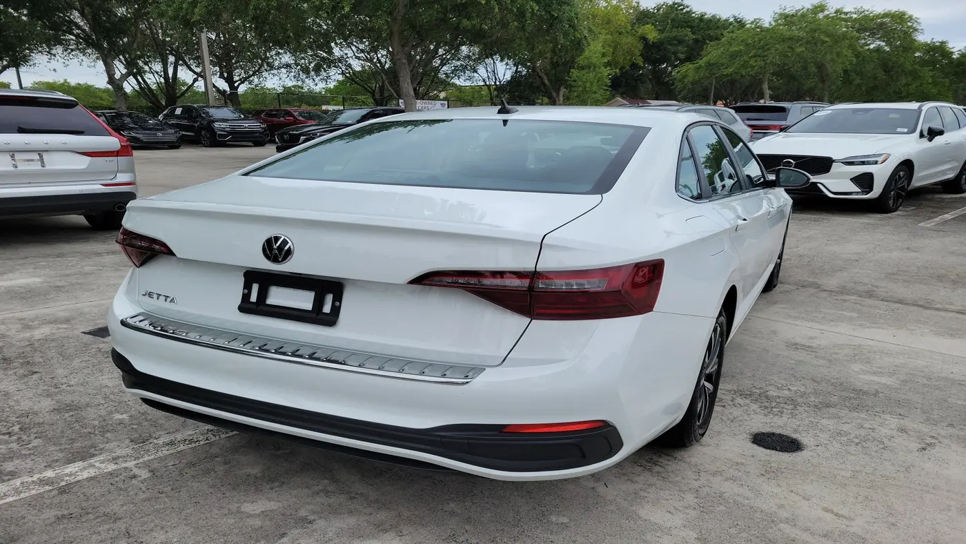 2024 Volkswagen Jetta S
