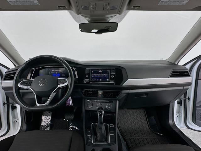 2024 Volkswagen Jetta - $17,499
