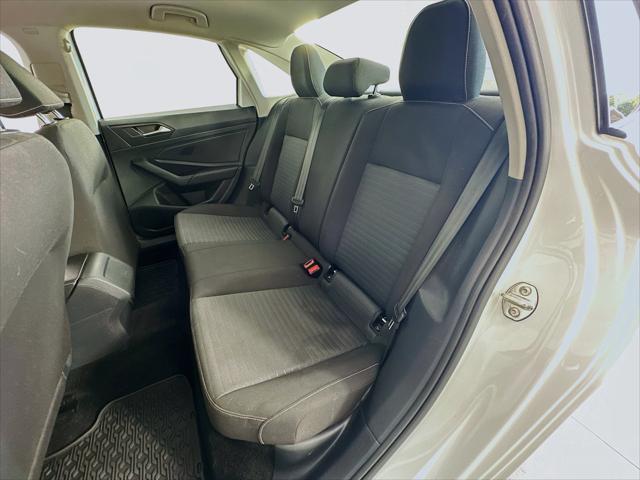 2024 Volkswagen Jetta - $17,499