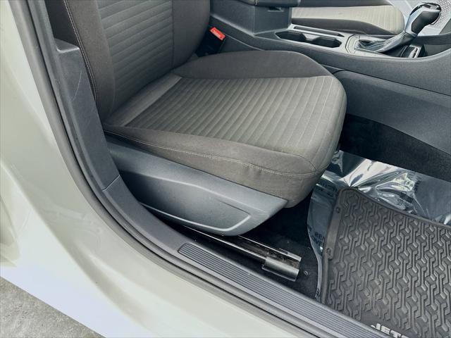 2024 Volkswagen Jetta - $17,499