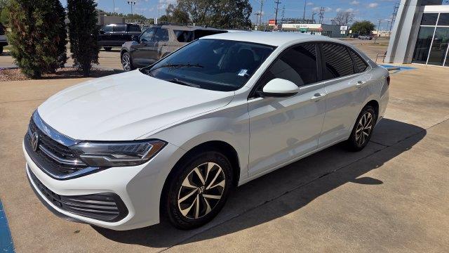 2023 Volkswagen Jetta - $16,501