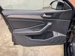 2024 Jetta Thumbnail 9