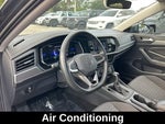 2024 Jetta Thumbnail 10