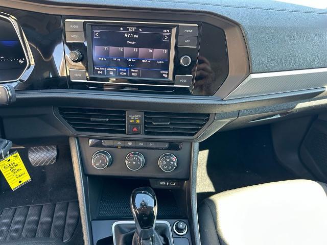 2024 Volkswagen Jetta - $16,535