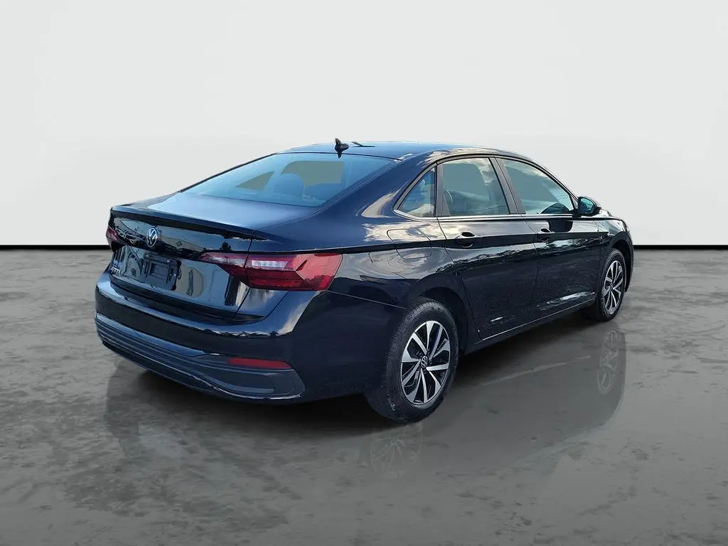 2024 Volkswagen Jetta - $17,582