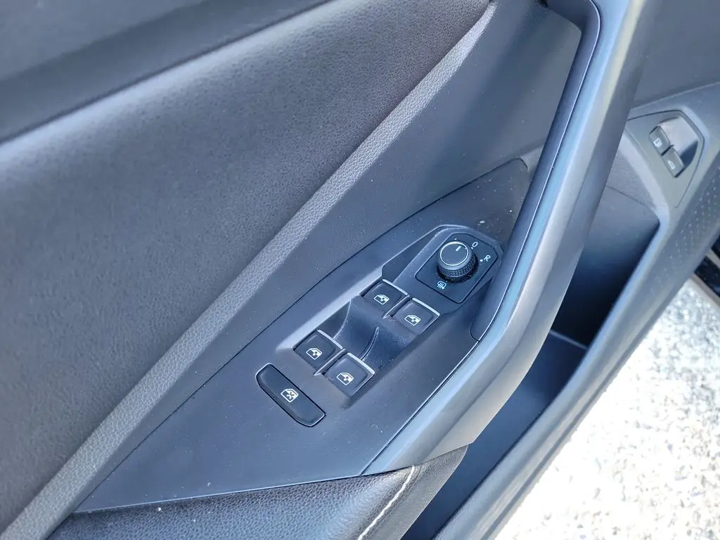 2024 Volkswagen Jetta - $17,582