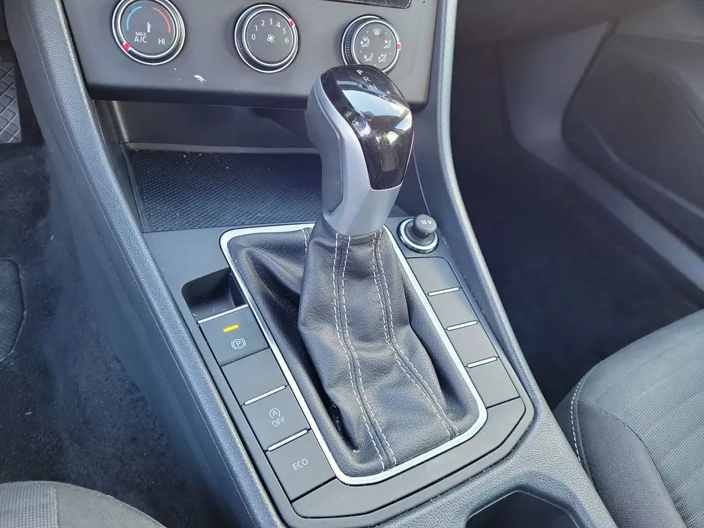 2024 Volkswagen Jetta - $17,582