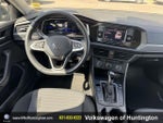 2023 Jetta Thumbnail 11