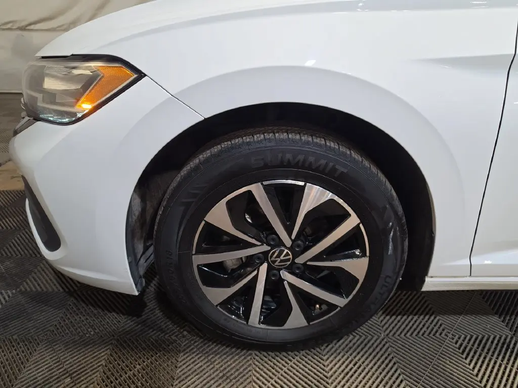2024 Volkswagen Jetta - $17,281