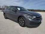 2024 Jetta Thumbnail 6