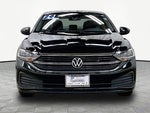 2024 Jetta Thumbnail 3