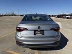 2024 Jetta Thumbnail 8
