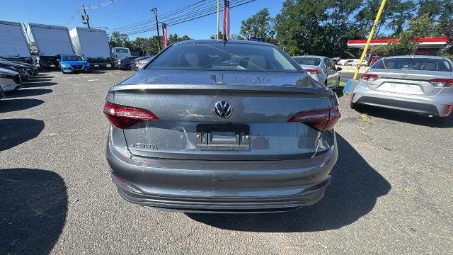 2024 Volkswagen Jetta - $14,147