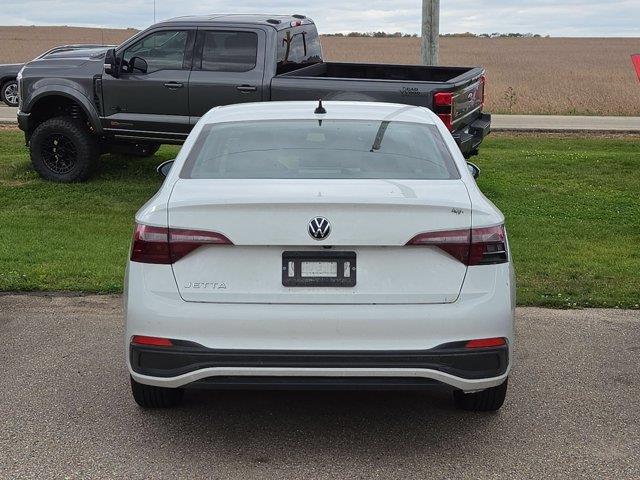 2024 Volkswagen Jetta - $17,213