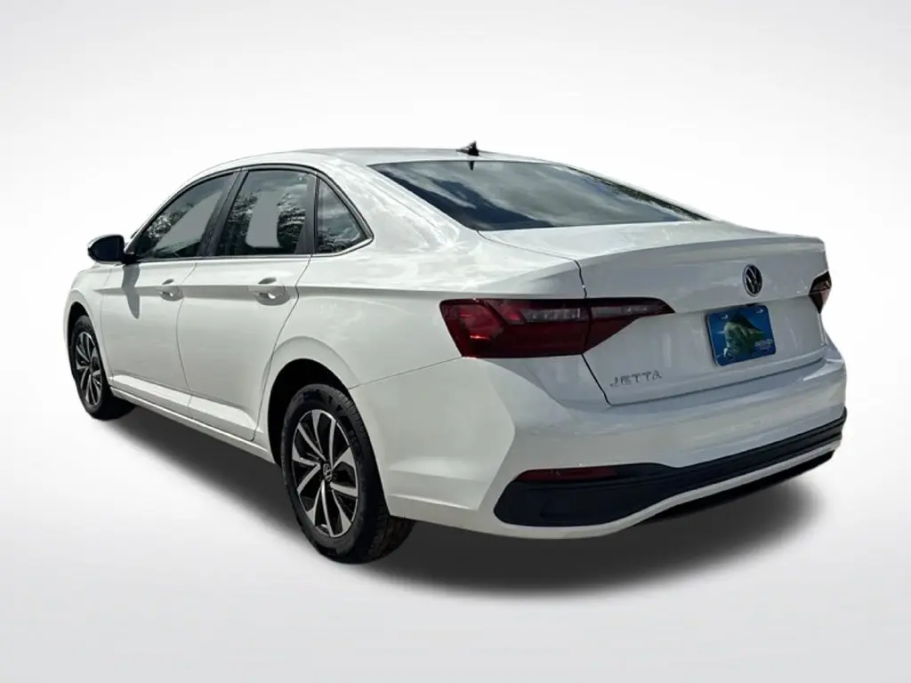 2023 Volkswagen Jetta - $15,997
