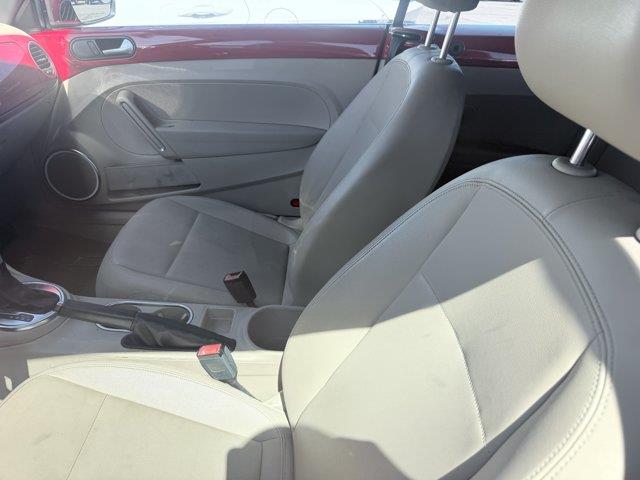 2013 Volkswagen Beetle - $11,999
