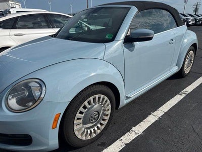 2013 Volkswagen Beetle Convertible 2.5L Pzev 2DR Convertible 6A