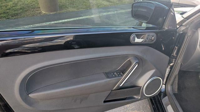 2014 Volkswagen Beetle Convertible 2.5L PZEV