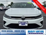 2025 Jetta Thumbnail 32