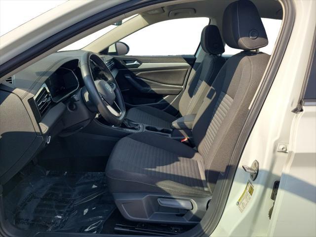 2025 Volkswagen Jetta - $17,900