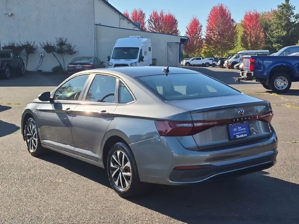 2025 Volkswagen Jetta - $18,570