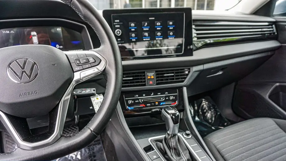 2025 Volkswagen Jetta S
