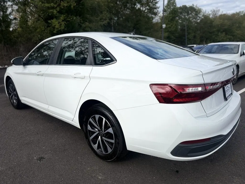 2025 Volkswagen Jetta - $19,995
