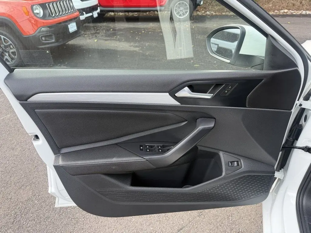 2025 Volkswagen Jetta - $19,995