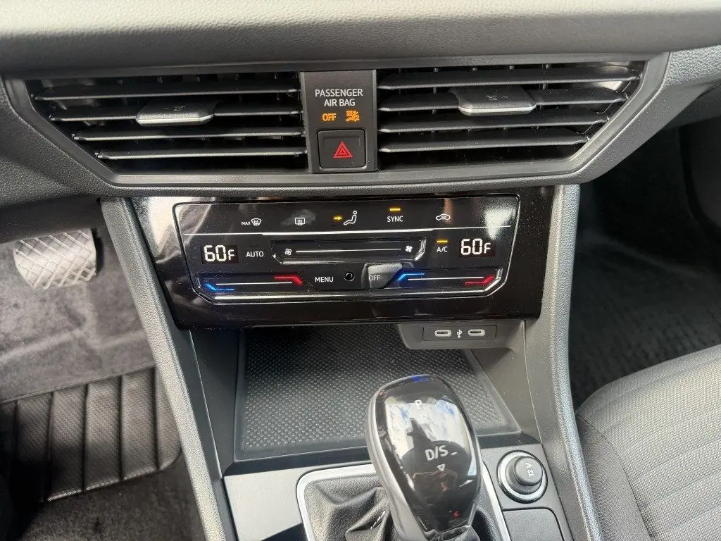 2025 Volkswagen Jetta - $19,995