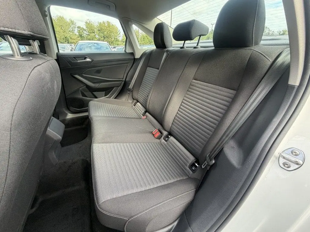 2025 Volkswagen Jetta - $19,995