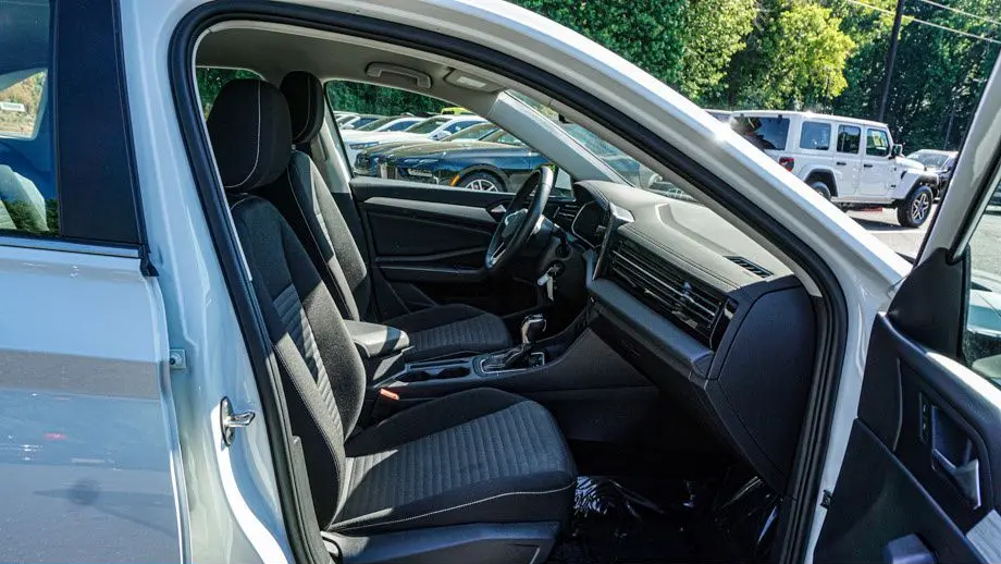 2025 Volkswagen Jetta S