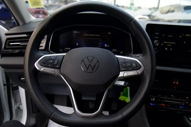 2025 Volkswagen Jetta - $18,998