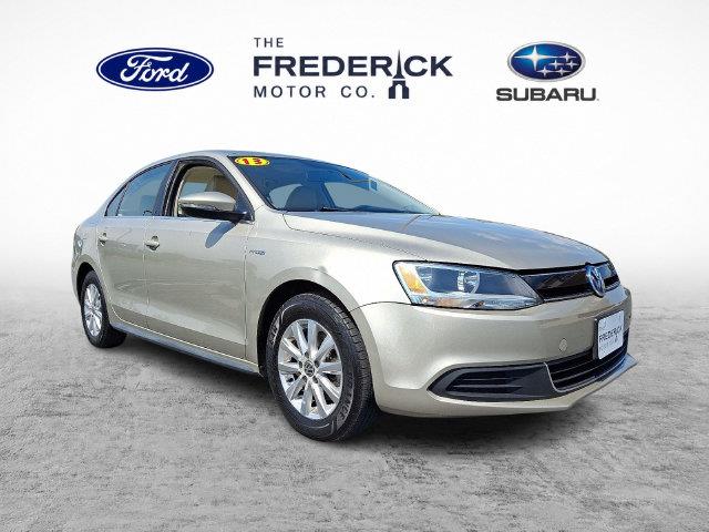 2013 Volkswagen Jetta - $6,457