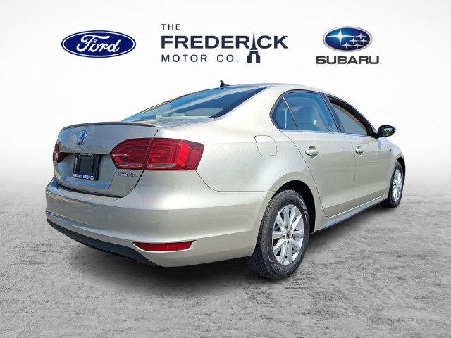 2013 Volkswagen Jetta - $6,457