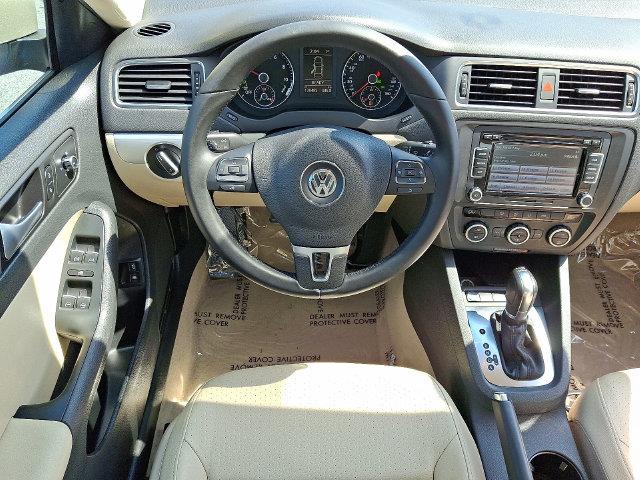 2013 Volkswagen Jetta - $6,457
